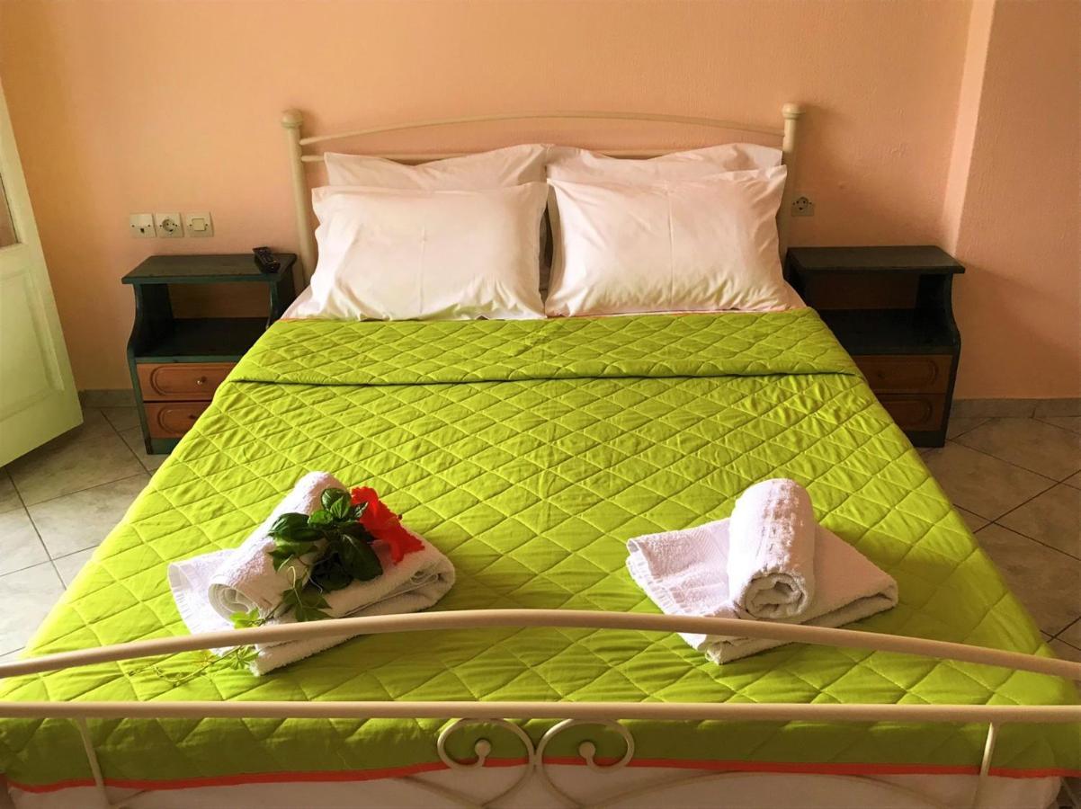 Elli Rooms Патитири Экстерьер фото